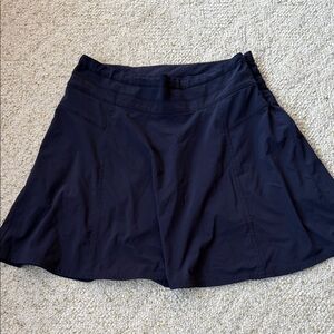 Cute Athleta navy blue skirt with shorts sz 8
